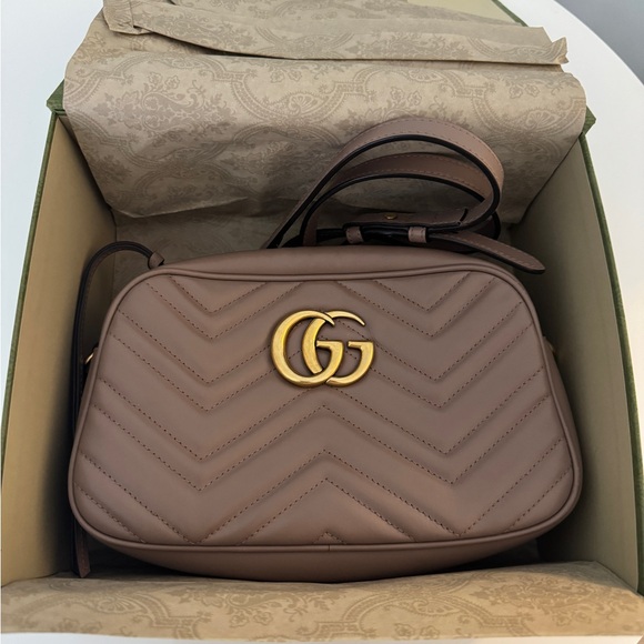 Gucci Marmont Small Shoulder Bag in Dusty Pink ‼️ - Picture 4 of 9